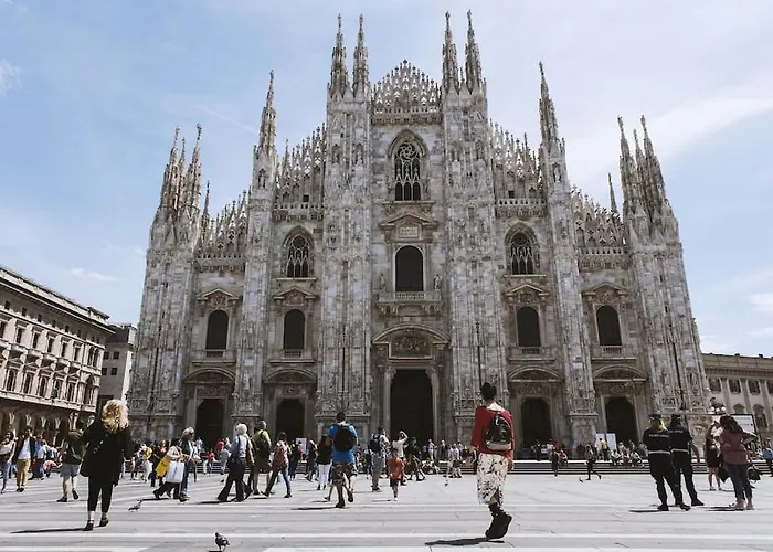 Carlo Apartment - 15 Min From Duomo